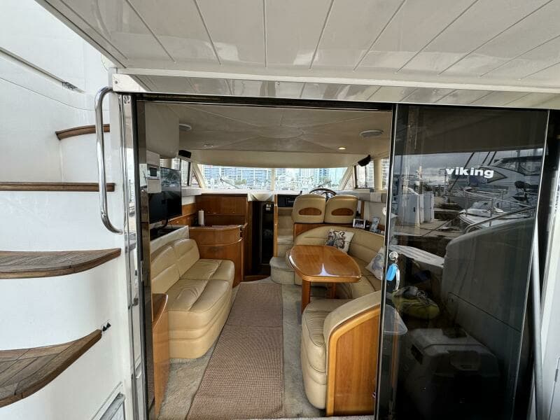 2001 Viking Princess 45 Flybridge