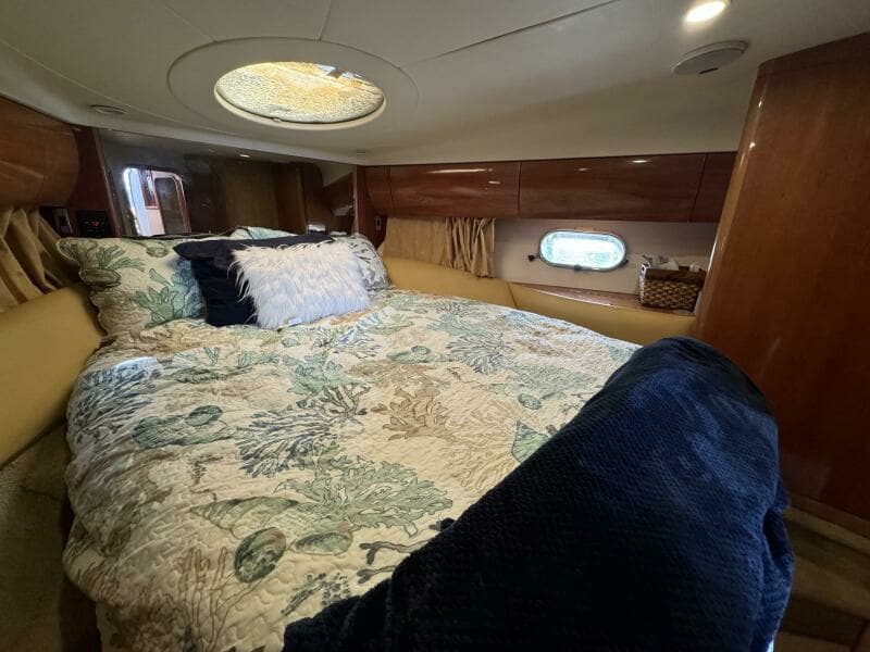 2001 Viking Princess 45 Flybridge