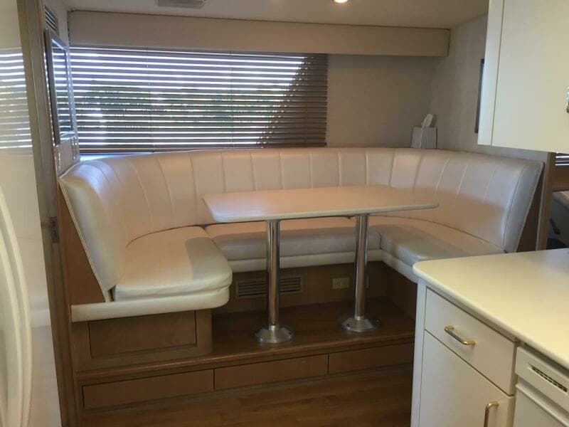 1994 Hatteras 70 Cockpit Motor Yacht