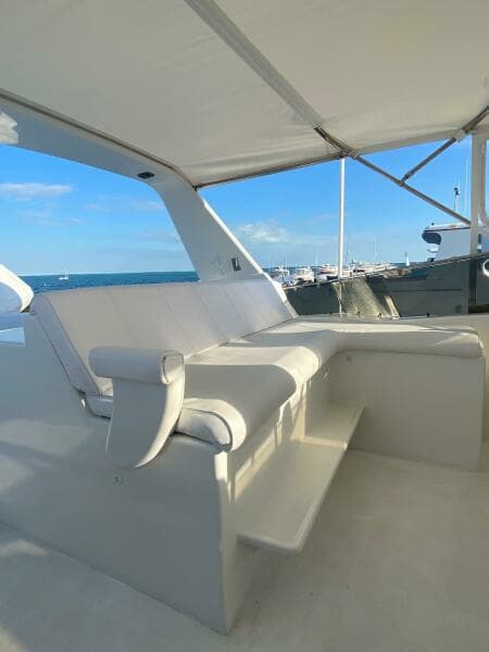 1994 Hatteras 70 Cockpit Motor Yacht
