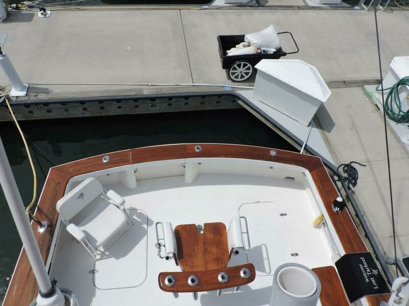 20 Helm View Stern