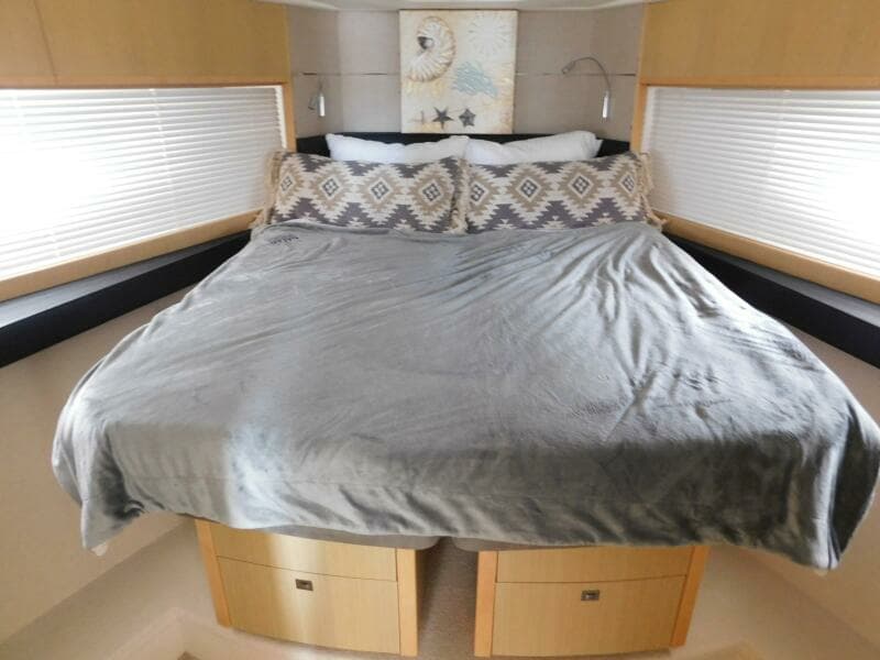 2011 Princess V52