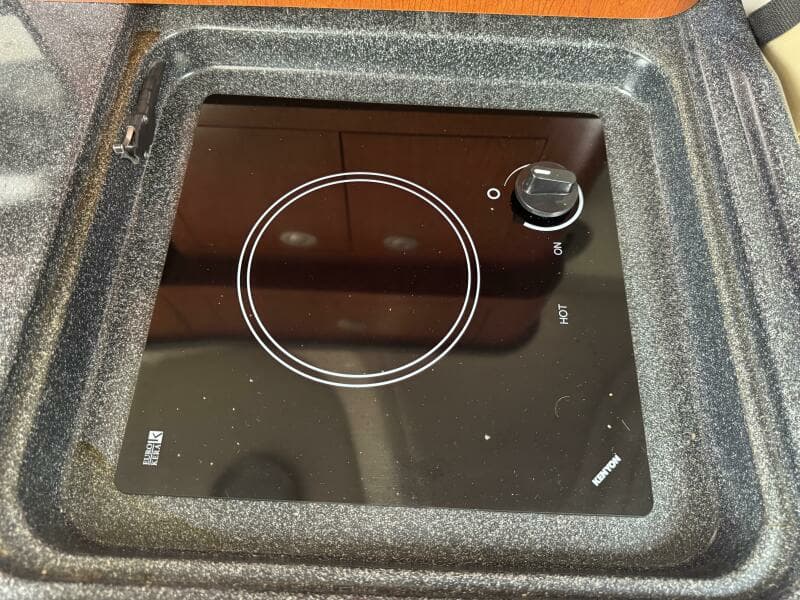 2007 Boston Whaler 305 Conquest