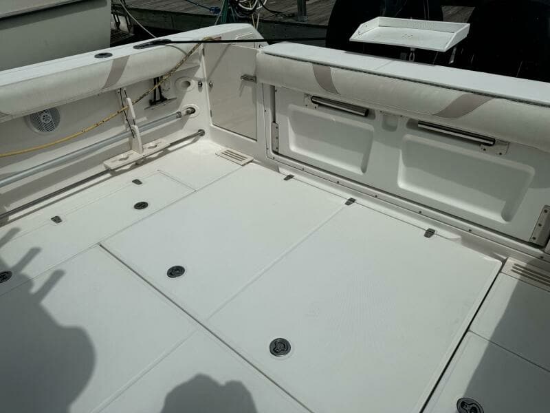 2007 Boston Whaler 305 Conquest