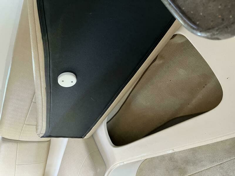 2011 Regal 2565 Express Cruiser