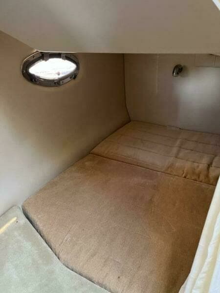 2011 Regal 2565 Express Cruiser