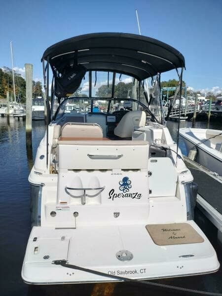 2011 Regal 2565 Express Cruiser