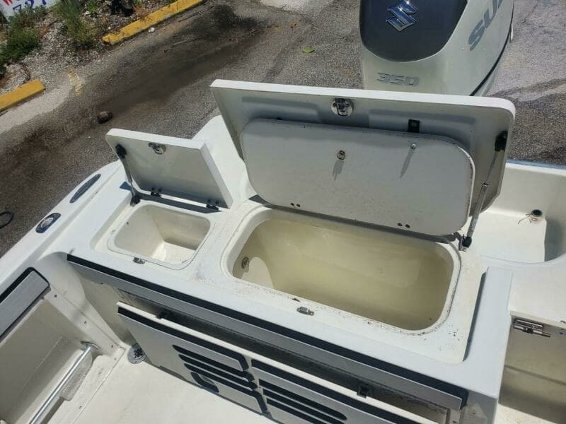 2003 Hydra-Sports 2400 Center Console