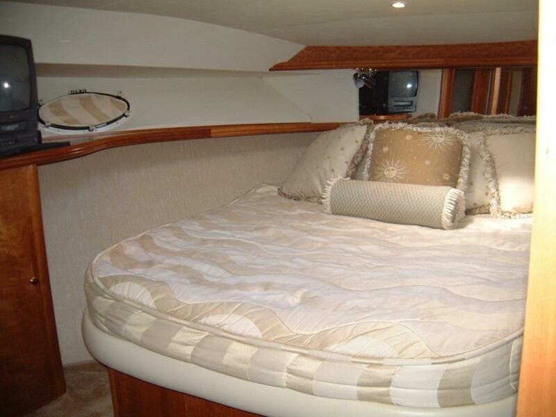 2000 Silverton 42 Convertible