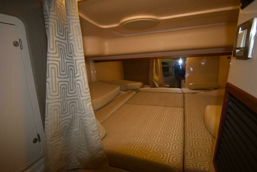 2016 Grady-White Express 330