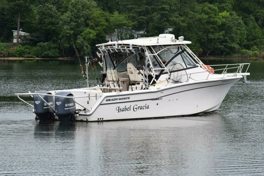 2016 Grady-White Express 330