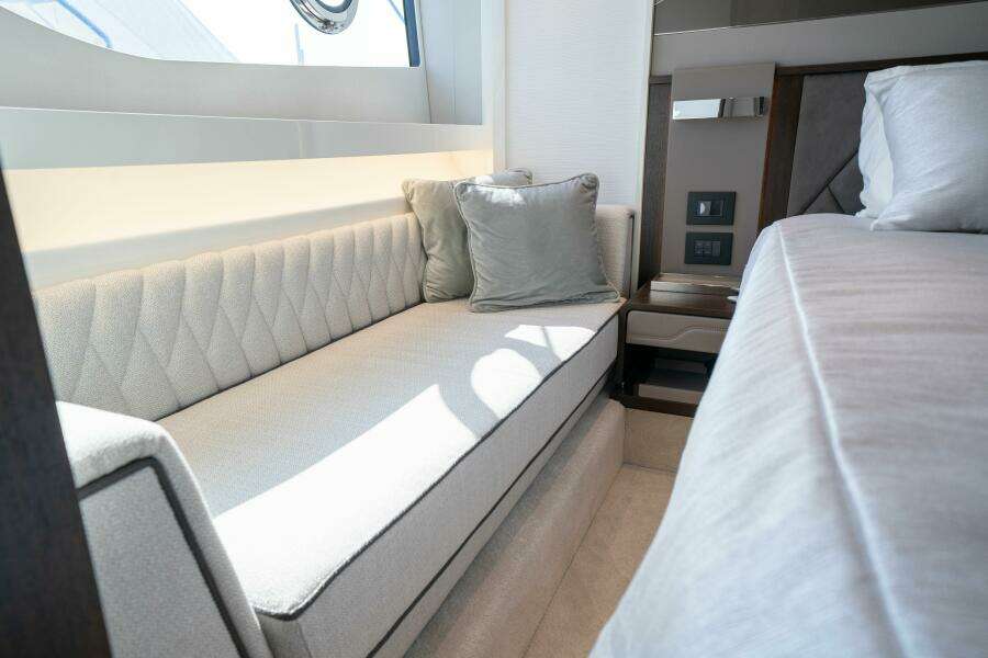 2022 Sunseeker 60 Predator EVO