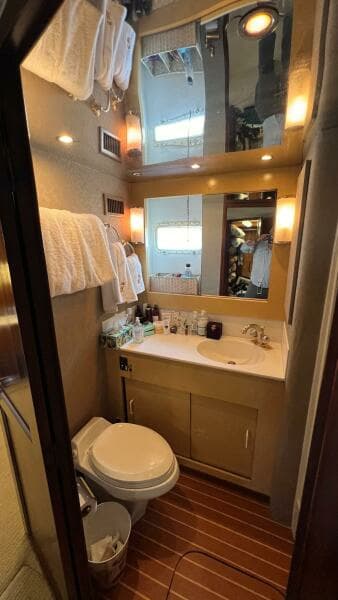 1987 Hatteras Motoryacht