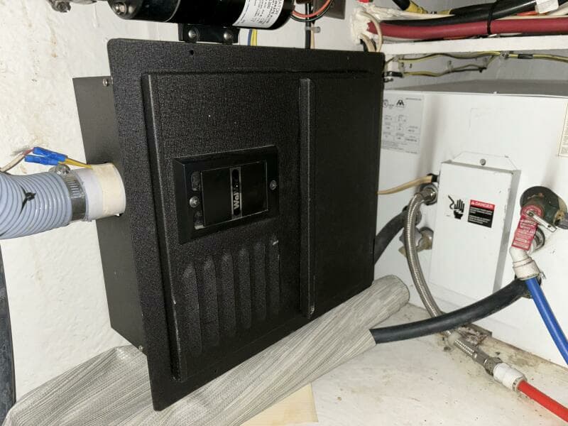 2000 Bayliner 3788 Command Bridge