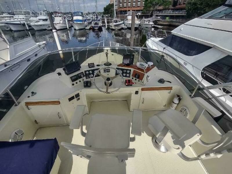 1988 Tollycraft 34 Sport Sedan