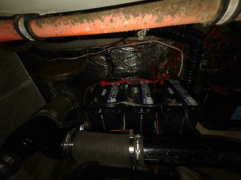 1988 Tollycraft 34 Sport Sedan