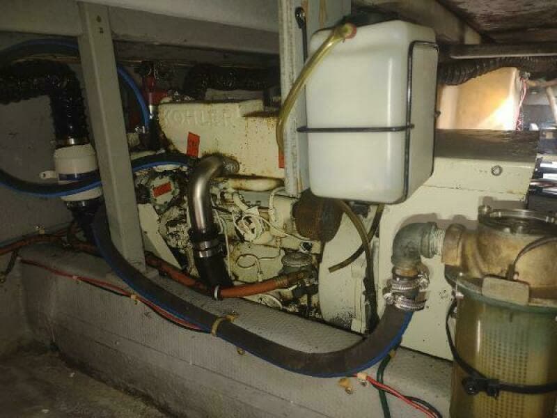 1988 Tollycraft 34 Sport Sedan