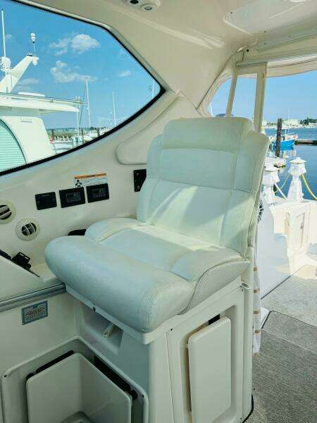 2007 Tiara Yachts 3900 Sovran