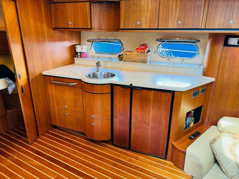2007 Tiara Yachts 3900 Sovran