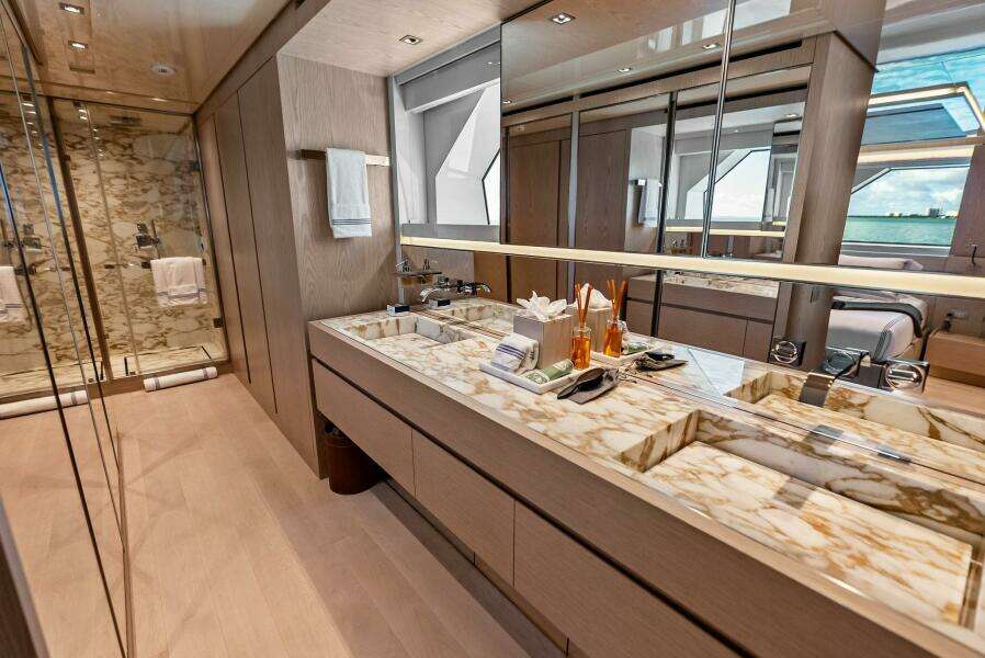 Upper Deck VIP Stateroom Ensuite