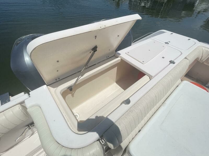 2005 Grady-White 330 Express