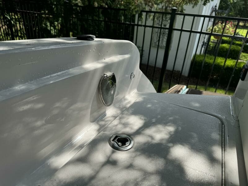 2019 Four Winns H230