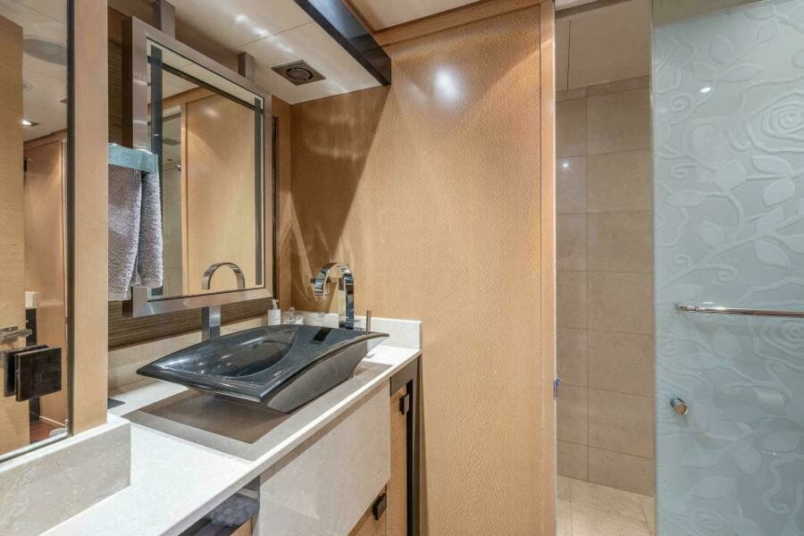 2008 Palmer Johnson 124 Sports Cruiser