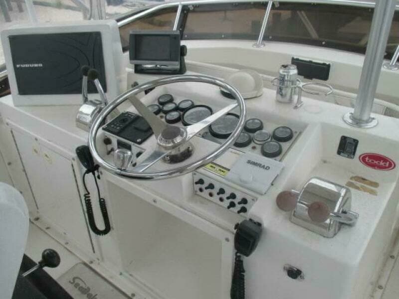 1997 Egg Harbor Golden Egg 35