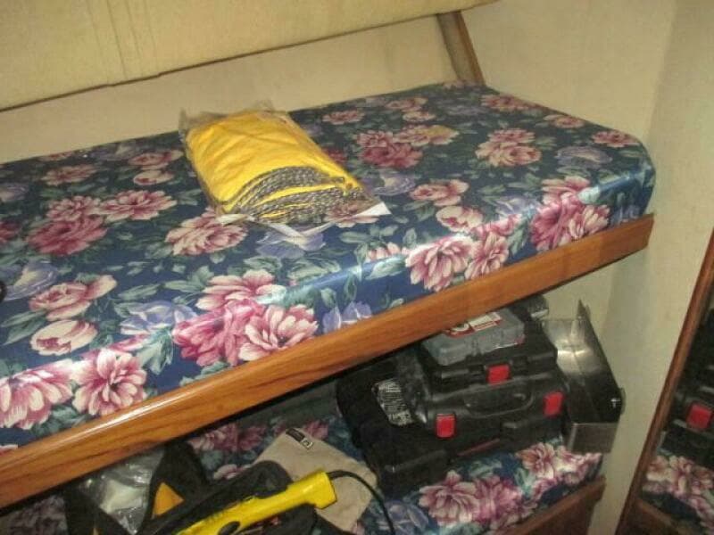 1997 Egg Harbor Golden Egg 35