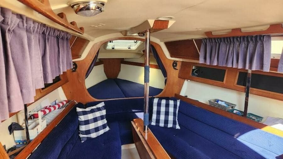 1986 Pearson Auxiliary Sloop