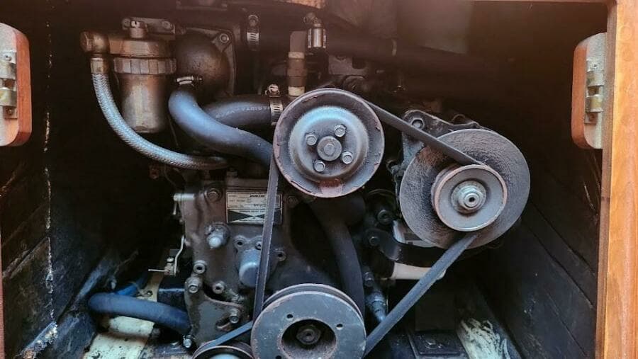 1986 Pearson Auxiliary Sloop