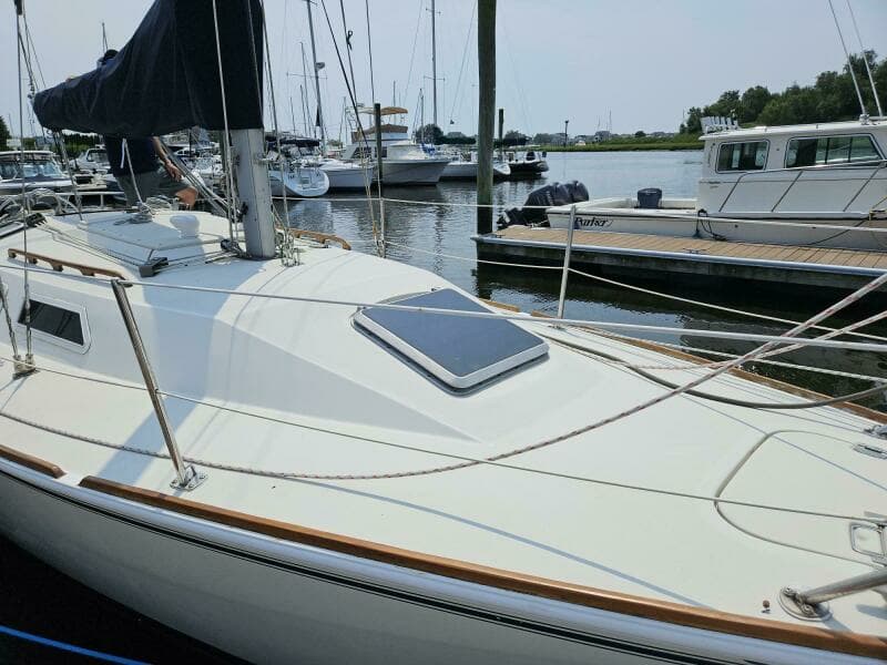 1986 Pearson Auxiliary Sloop