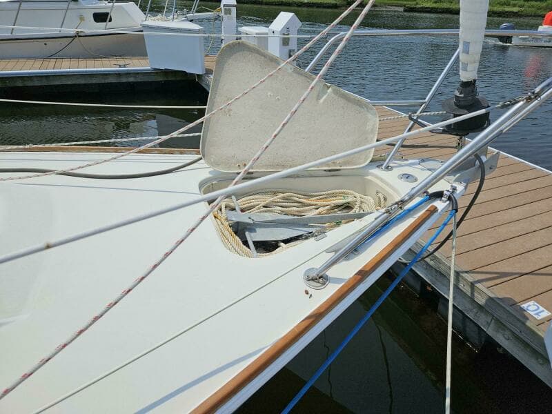 1986 Pearson Auxiliary Sloop