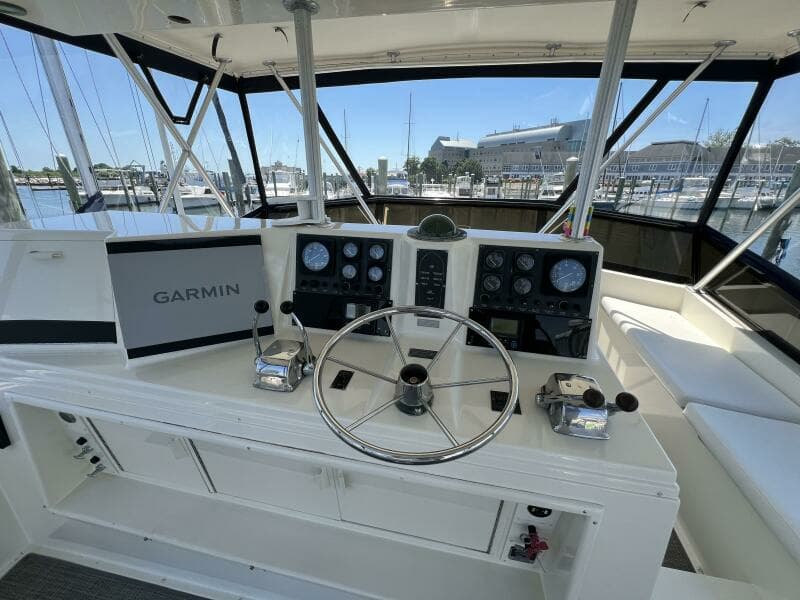 1990 Viking 48 Convertible