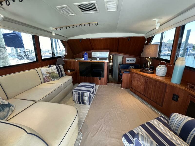 1990 Viking 48 Convertible