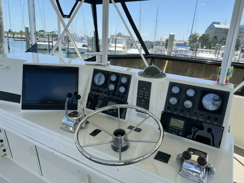 1990 Viking 48 Convertible