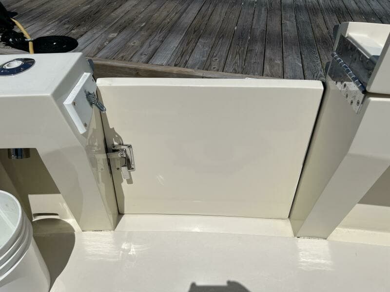 1990 Viking 48 Convertible