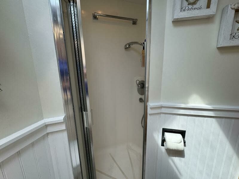 1994 Hatteras 54 Yacht