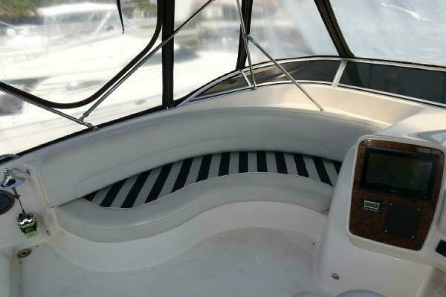 43 Meridian Sedan 411 - 