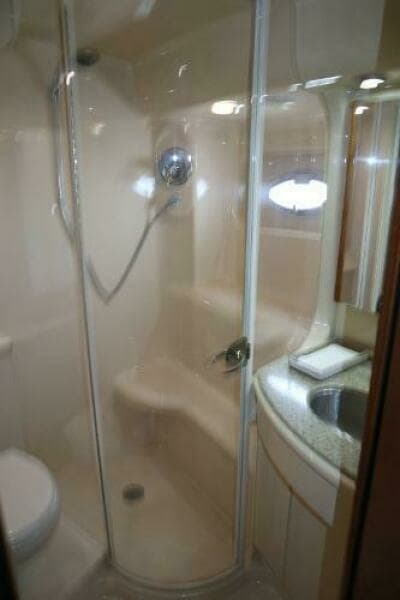 43 Meridian Sedan 411 - 