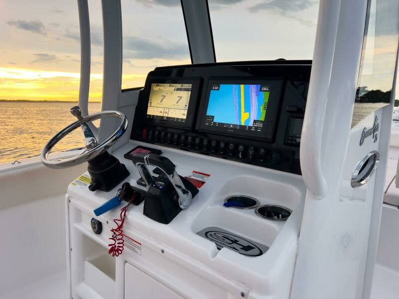 Sea Hunt 25 Gamefish - Electronics