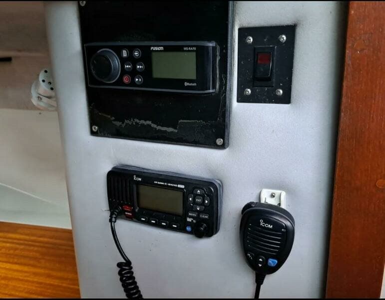 2021 Boston Whaler 300 FourStroke