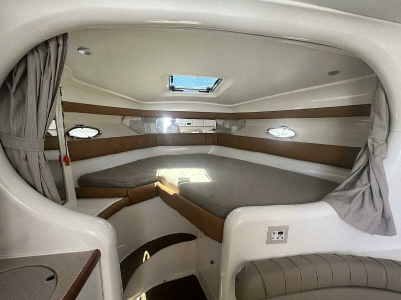 1996 Silverton 310 Express