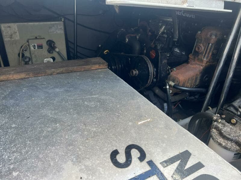 1996 Silverton 310 Express