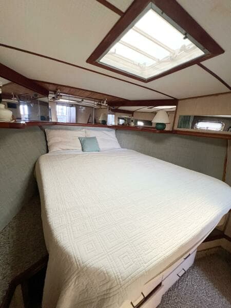 1987 Tollycraft 34 Sedan Sport