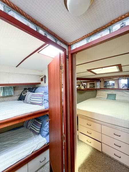 1987 Tollycraft 34 Sedan Sport