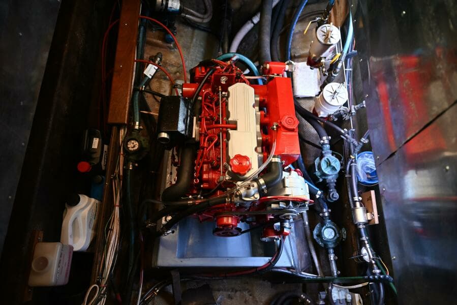 1980 Pearson Pilothouse 365