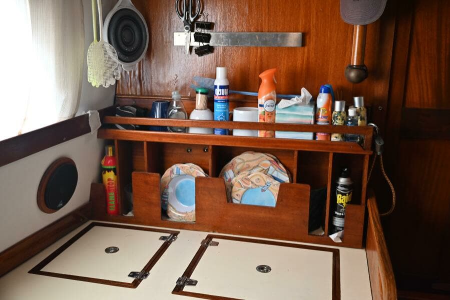 1980 Pearson Pilothouse 365