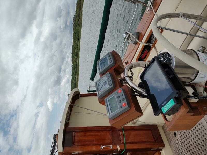 1980 Pearson Pilothouse 365