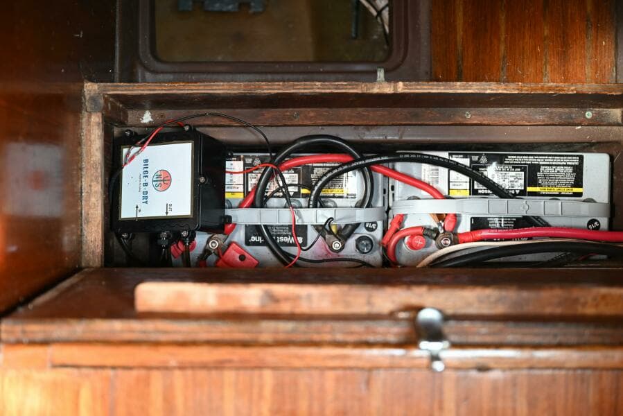 1980 Pearson Pilothouse 365